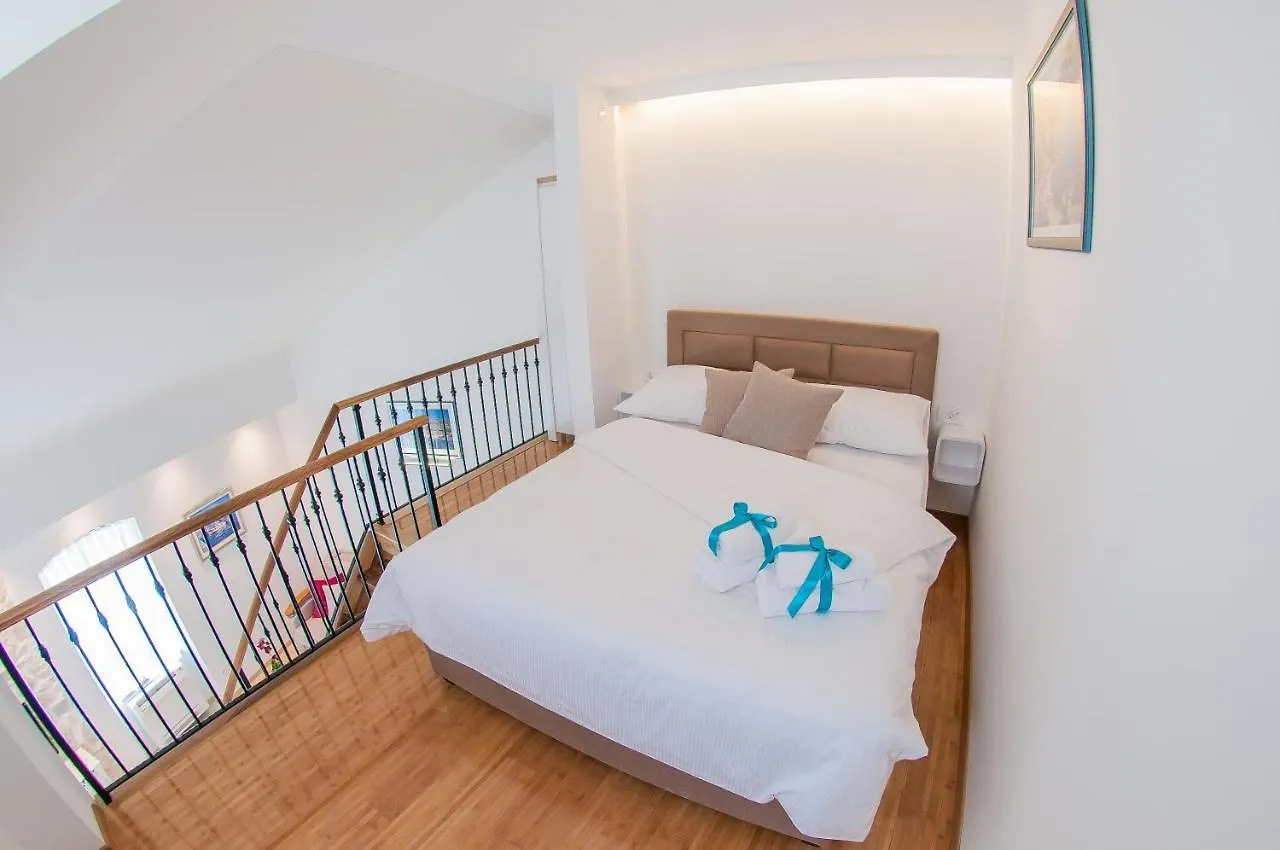 Bazzar Apartments Trogir