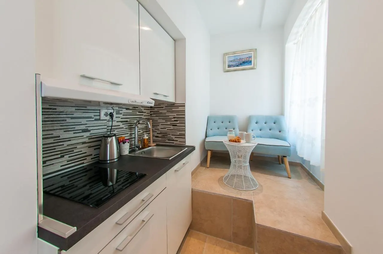 Bazzar Apartments Trogir